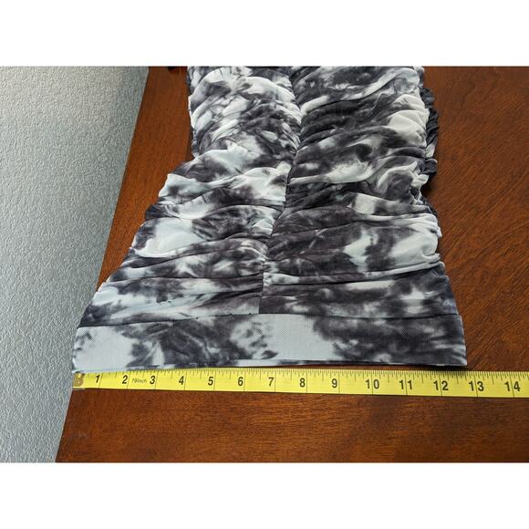 Fashion Nova Bodycon Skirt S Black White Tie Dye Stretchy‎ Fitted Festival Lined - Picture 6 of 9